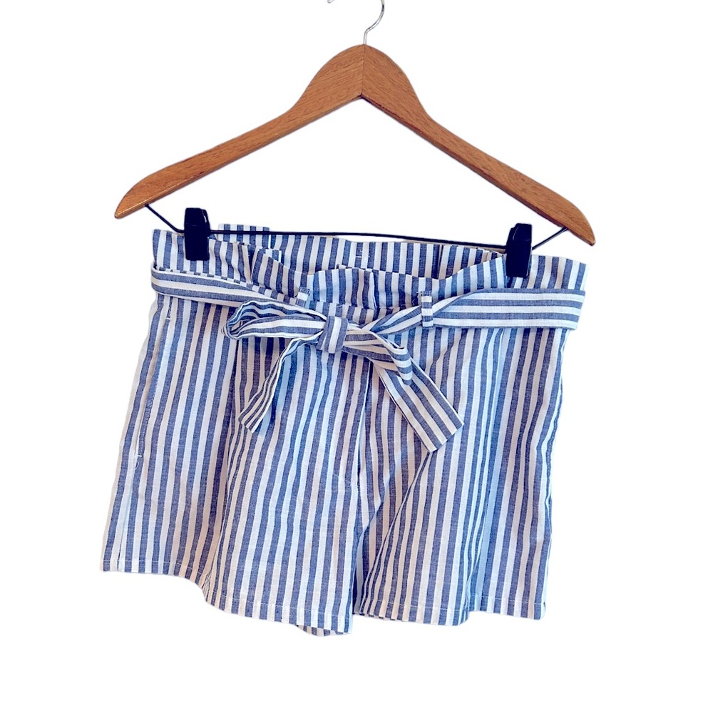 LoveTree Paperbag Waisted Linen Shorts